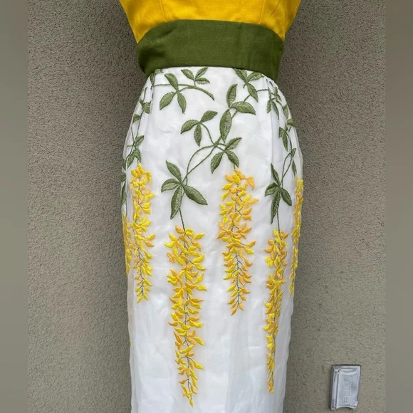 1950s vintage embroidered maxi dress - Picture 4 of 12